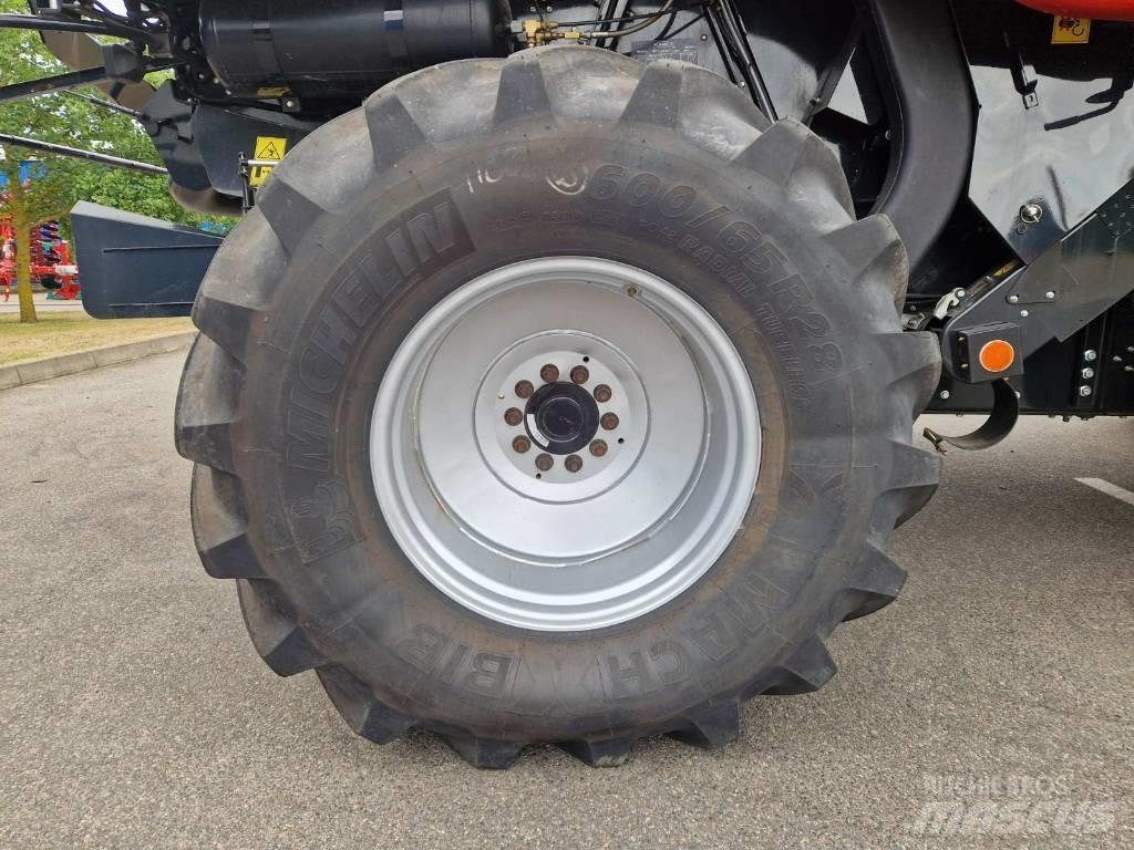 Case IH AF 7150 Skurtreskere