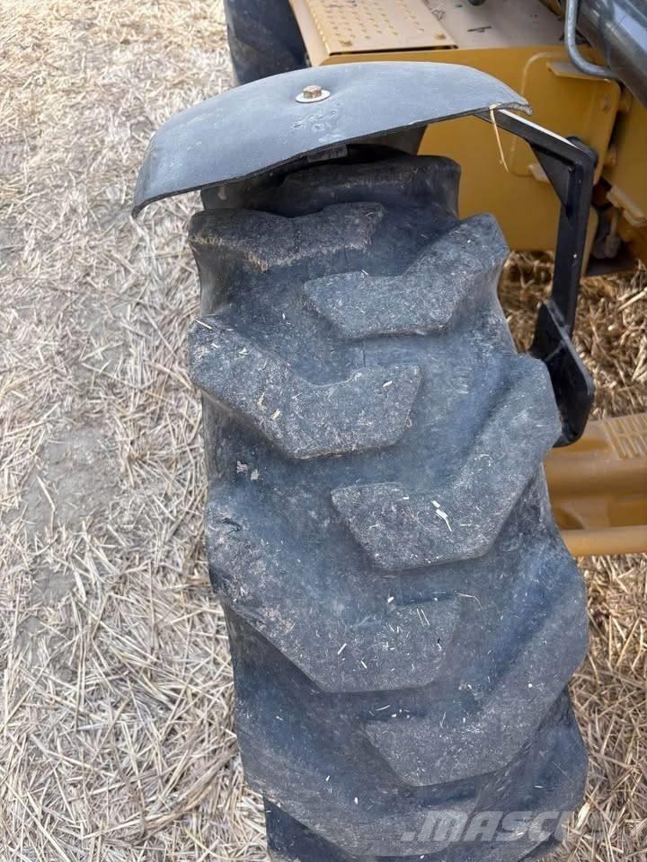 CAT 430 E Traktorgravere