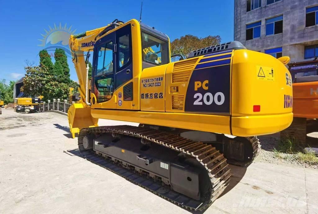 Komatsu PC 200-8 Beltegraver