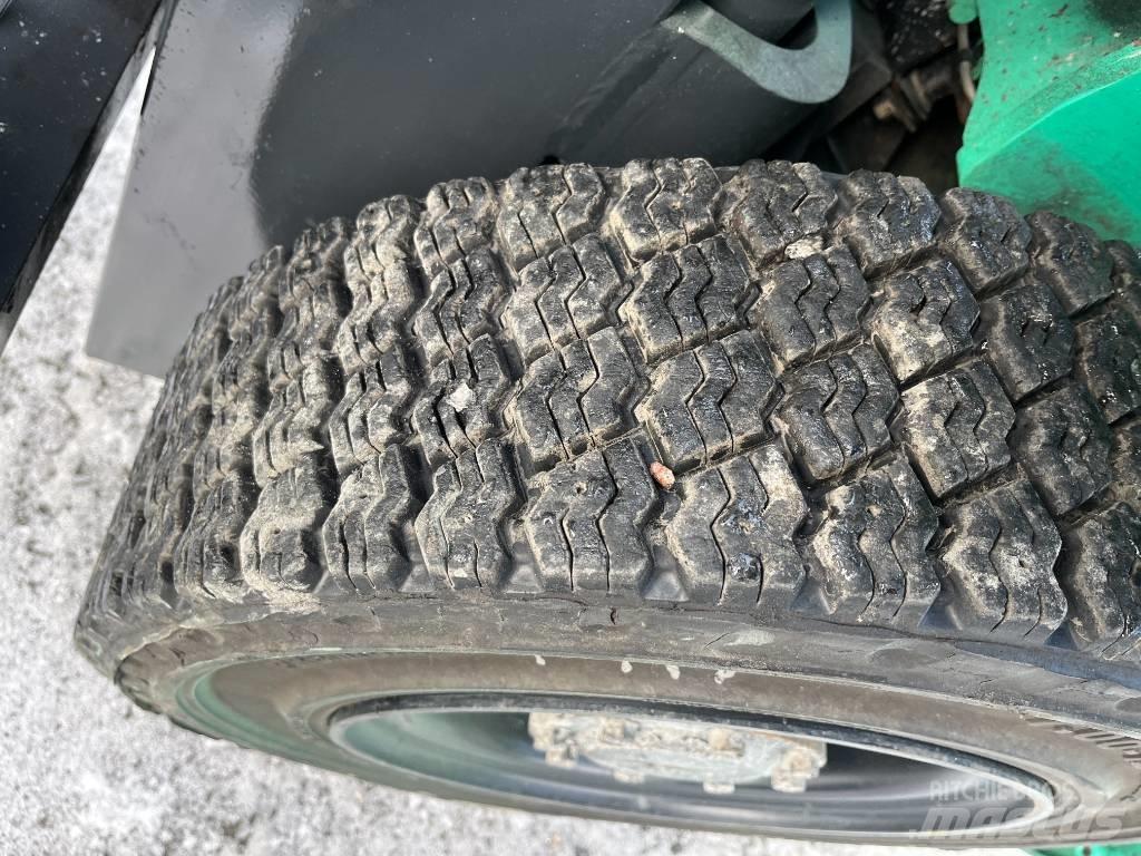 Mitsubishi FD25NT Diesel Trucker