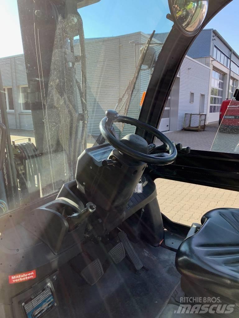Nissan WG1F4F50Y Diesel Trucker