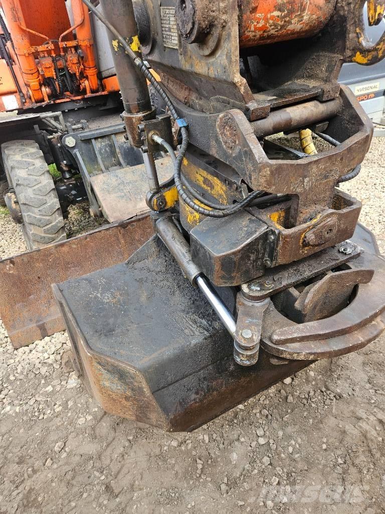 Fiat-Hitachi EX165W Hjulgravere