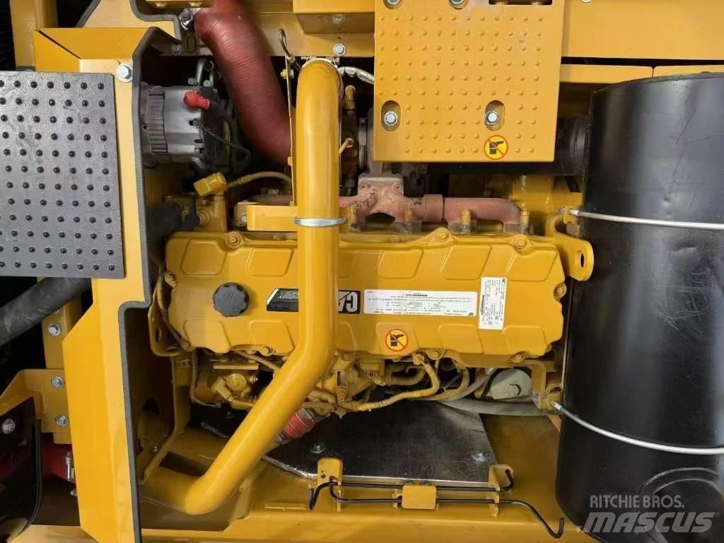 CAT 336 D Beltegraver