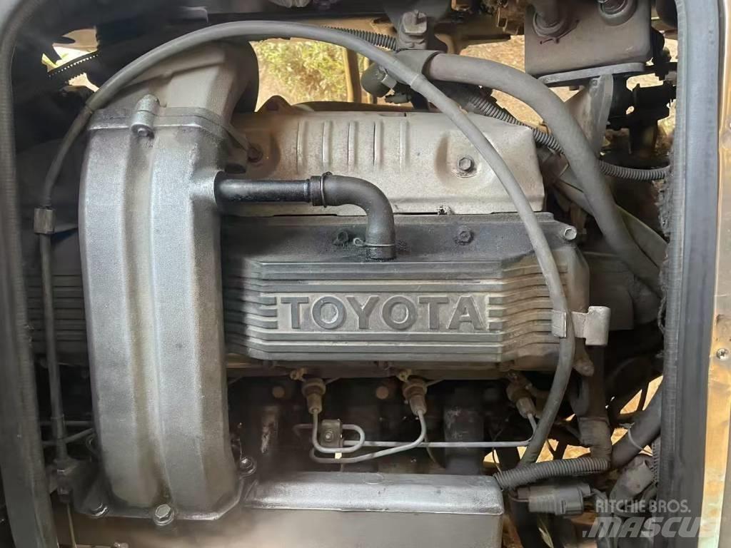 Toyota Coaster Intercity busser