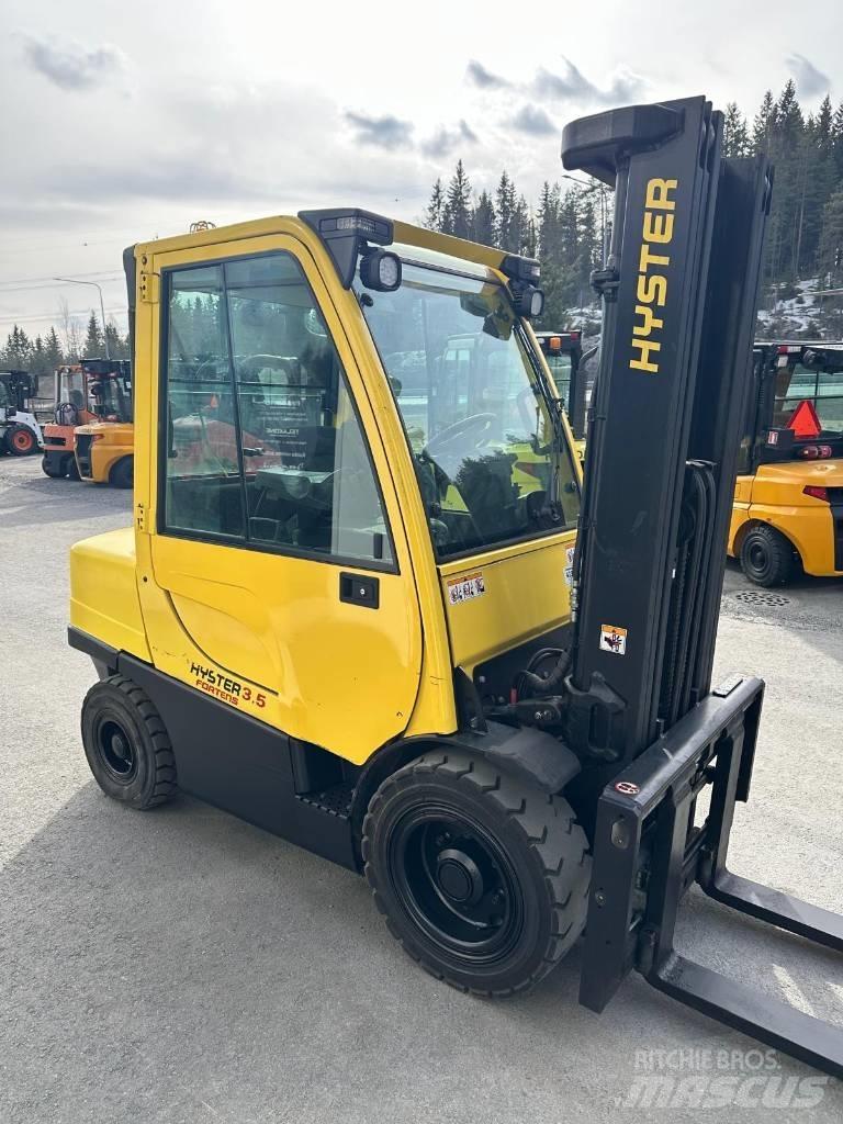 Hyster H3.5FT Diesel Trucker