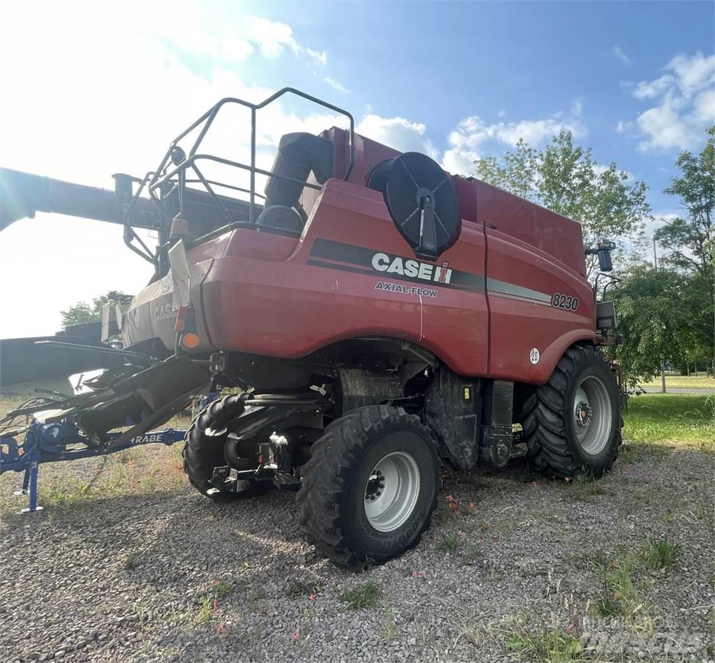 Case IH 8230 AF Skurtreskere
