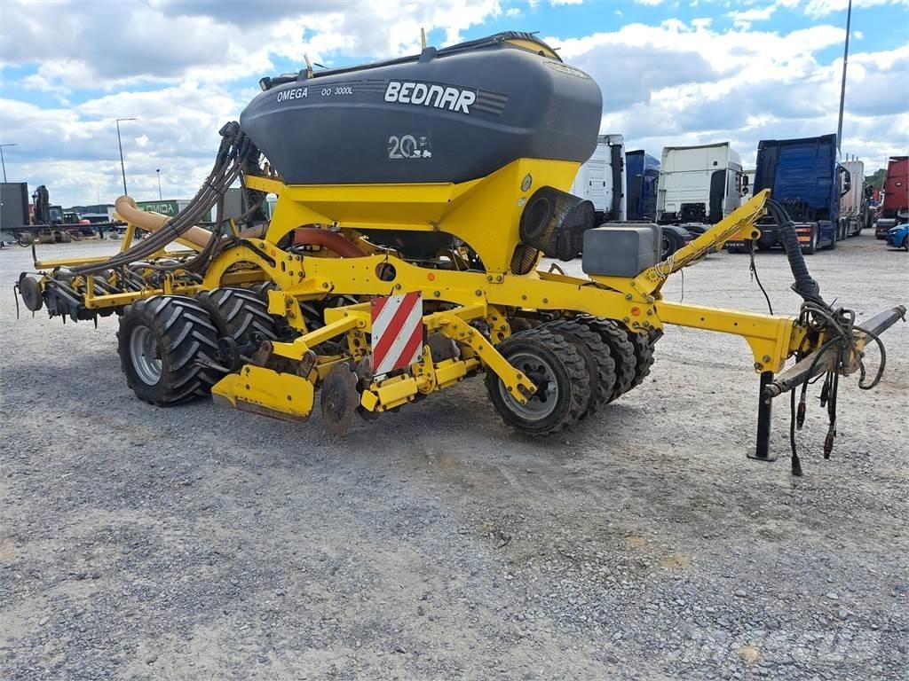 Bednar Omega 3000 Slåmaskiner