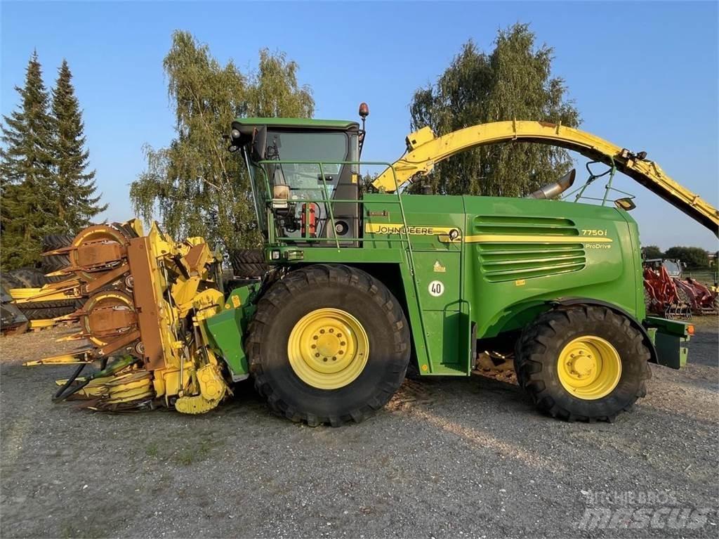 John Deere 7750 Selvdrevne fôrhøstere