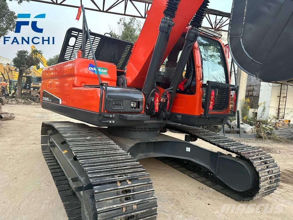 Doosan DX 225 LC Beltegraver