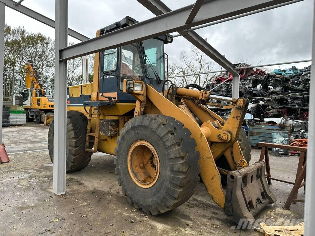 Komatsu WA200 Hjullastere