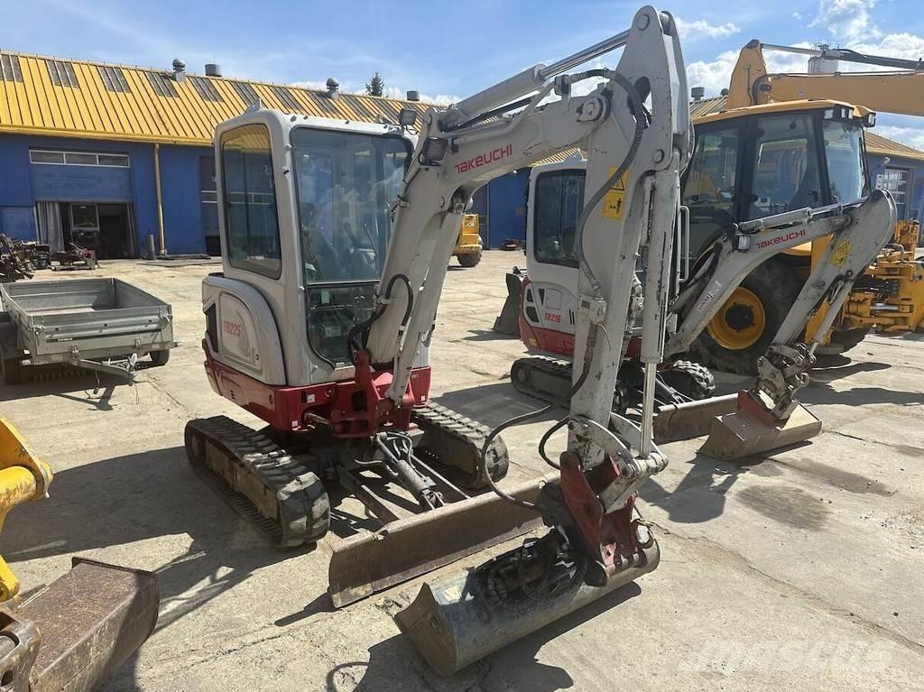 Takeuchi TB225 Minigravere <7t
