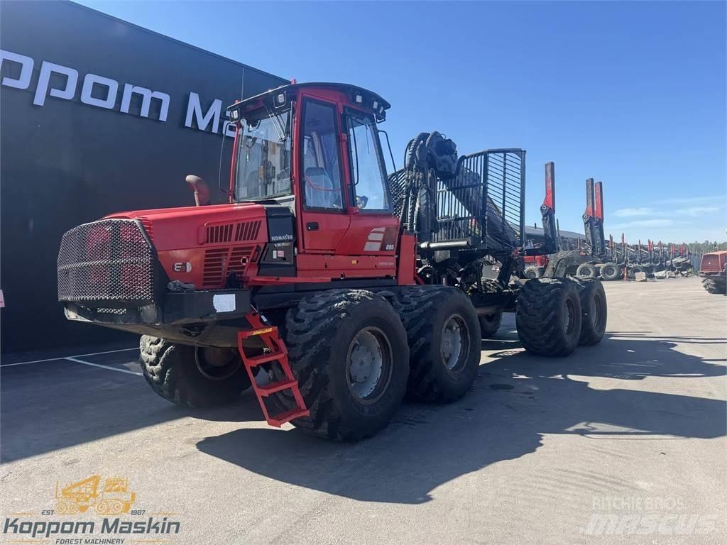Komatsu 895 Lassbærere