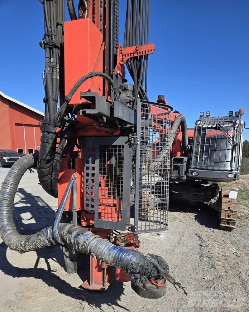 Sandvik Ranger DX800 Underjords-gruve- og tunnelborerigger