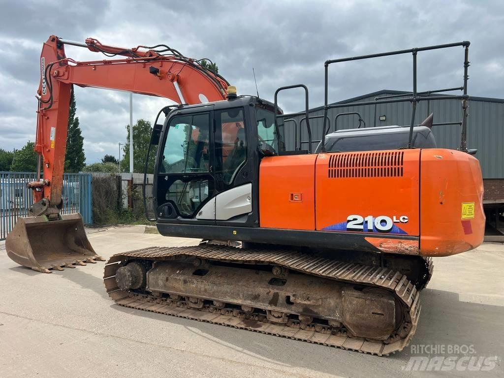 Hitachi ZX 210 LC-6 Beltegraver
