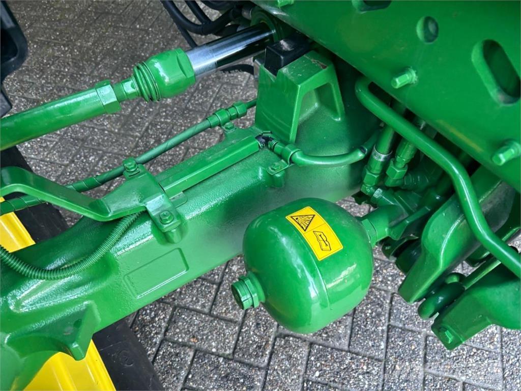 John Deere 6M185 Traktorer