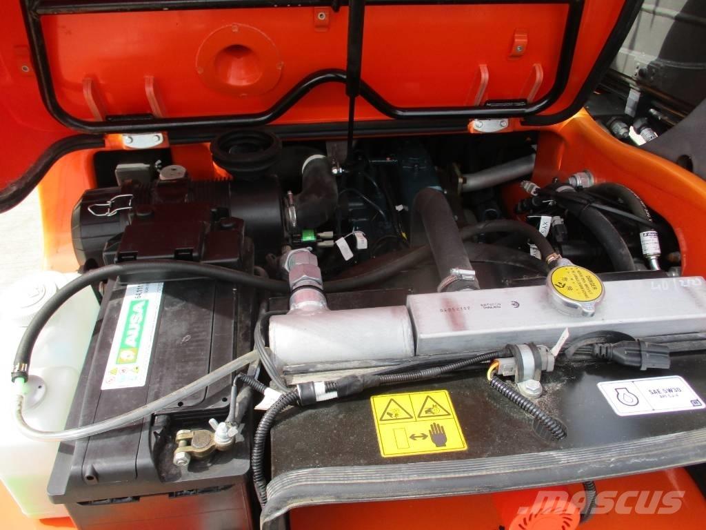 Ausa T144 H X4 (909) Teleskoplastere