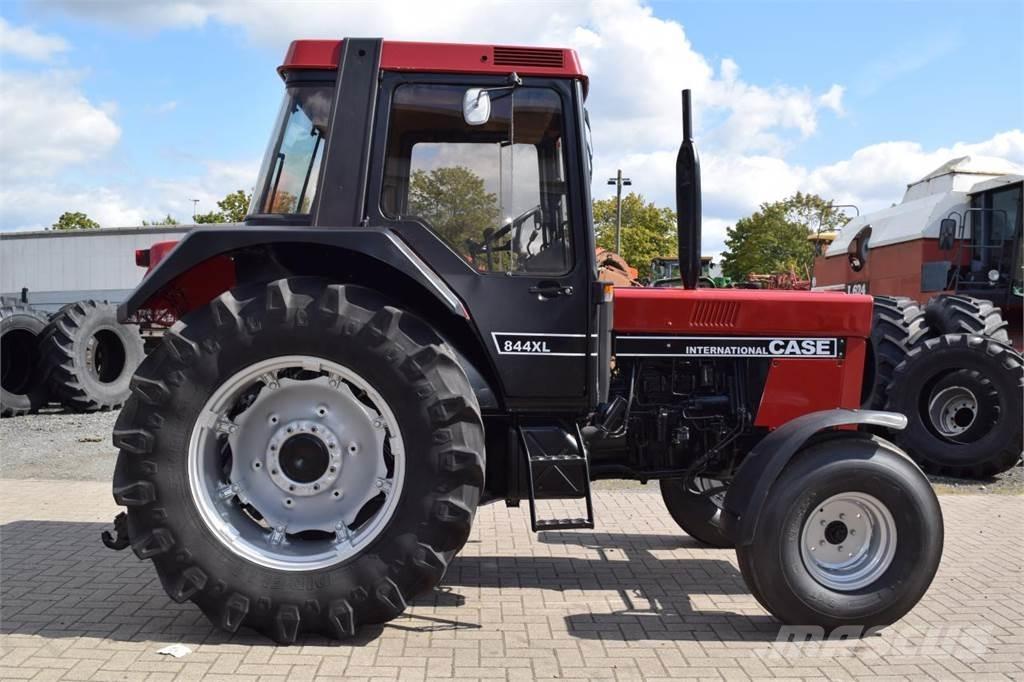 Case IH 844 XL Traktorer