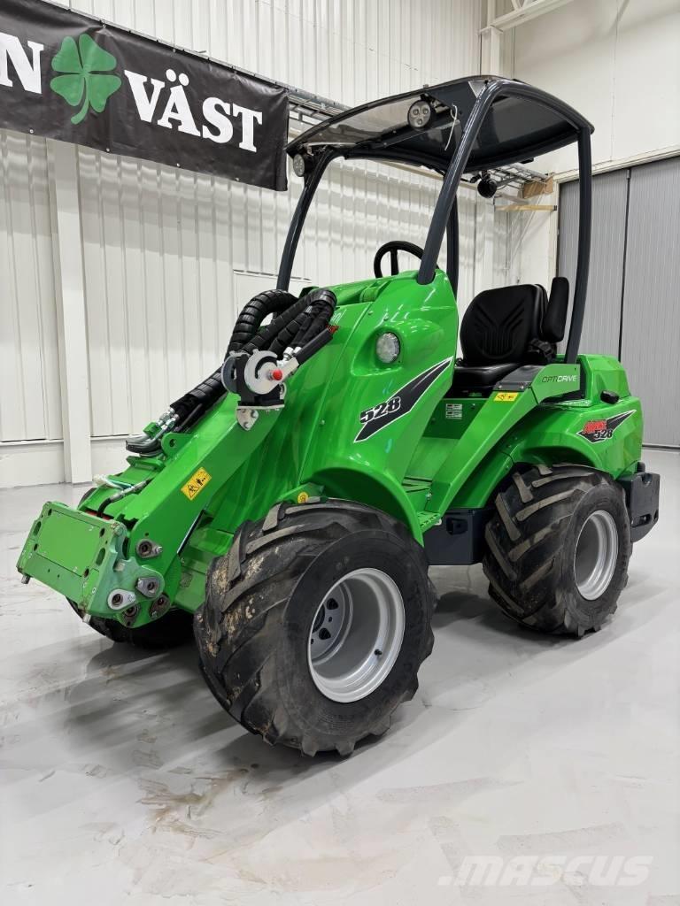 Avant 528 Kompaktlaster