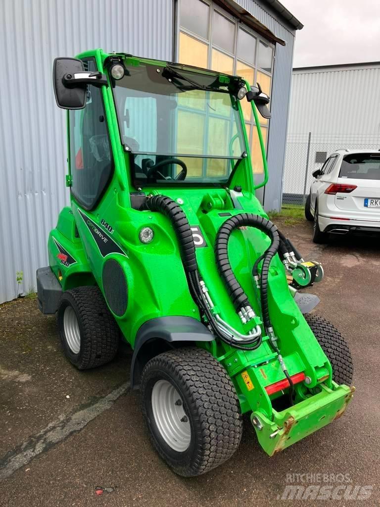 Avant 640i Kompaktlastere