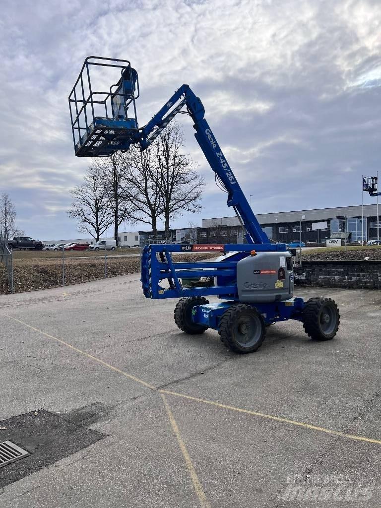 Genie Z 45/25 J RT Leddede bomlifter
