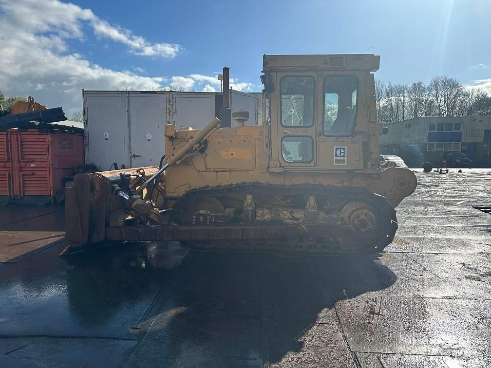 CAT D6D with winch Dozere Beltegående