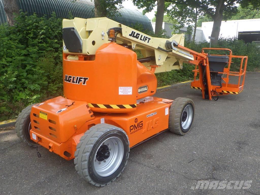 JLG M450AJ Leddede bomlifter
