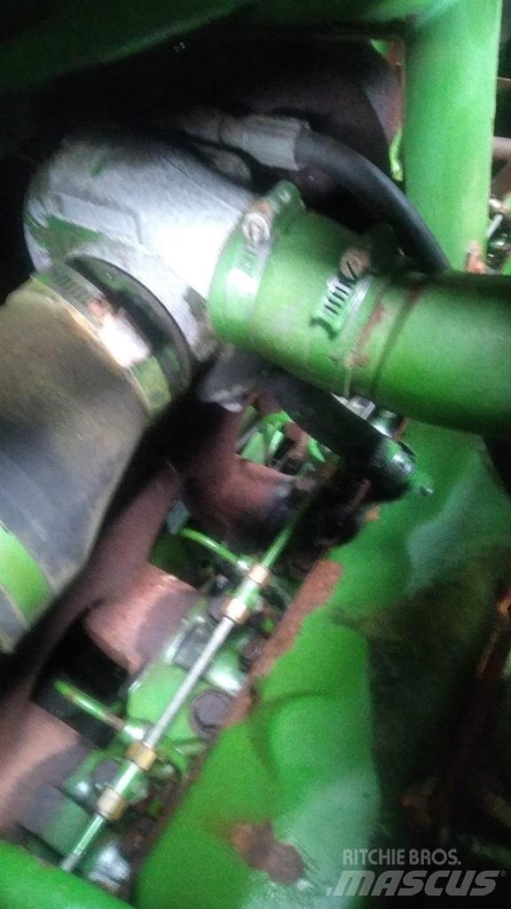 John Deere 1065 Skurtreskere