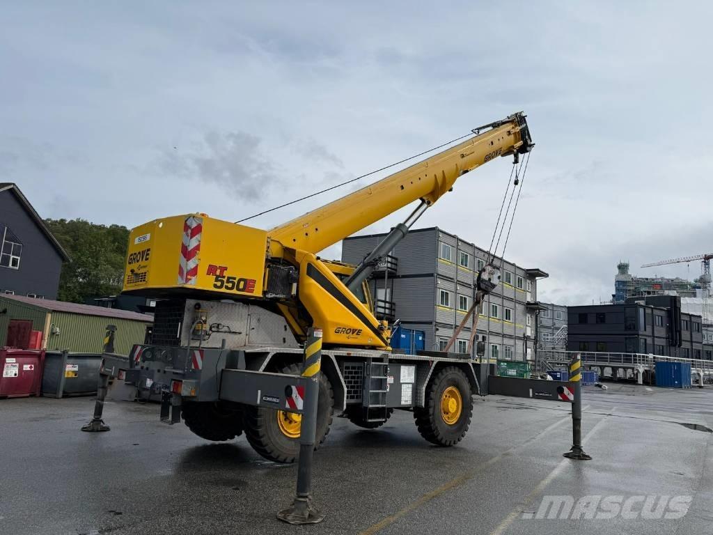 Grove RT 550 E Røff terreng kraner