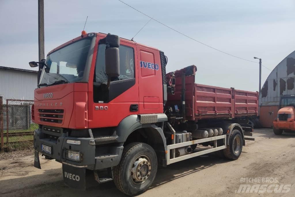 Iveco Trakker 380 Tippbil