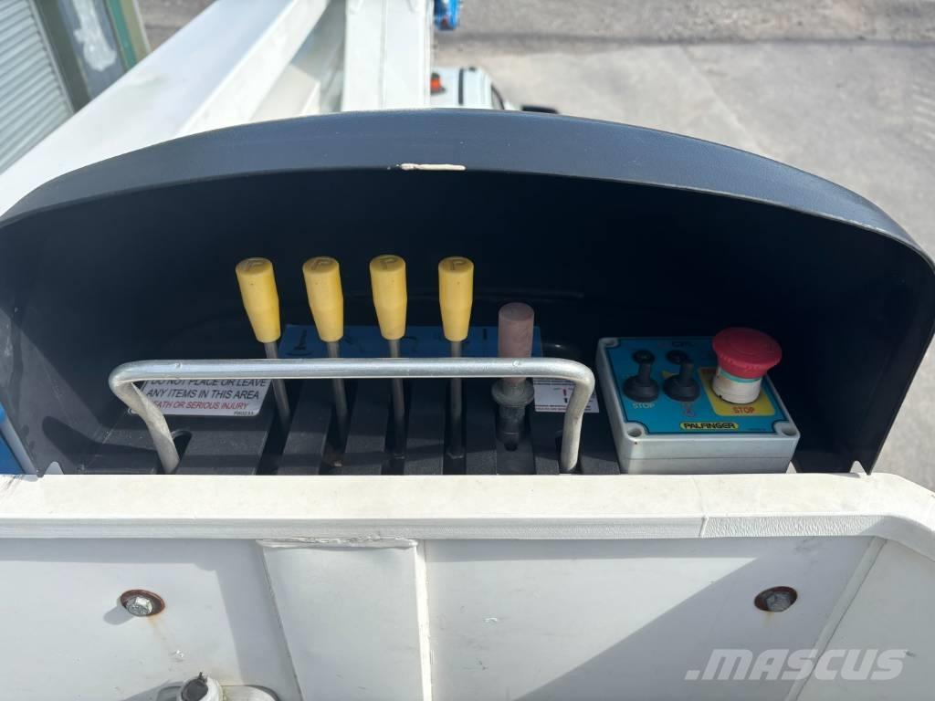 Palfinger P130A Bilmontert lift