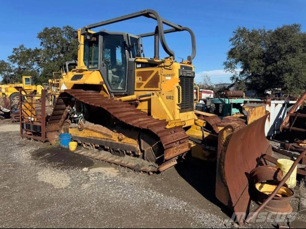 CAT D 6 M Dozere Beltegående