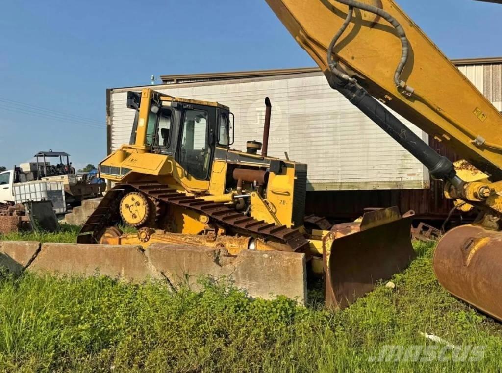 CAT D 6 M Dozere Beltegående