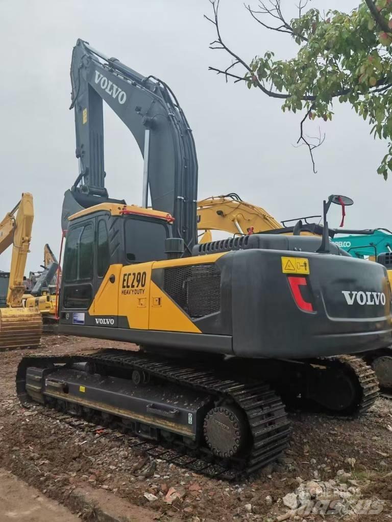 Volvo 290D Beltegraver