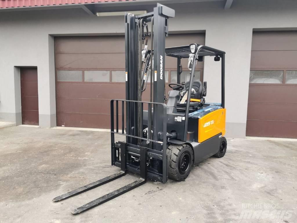Doosan B25S-7 Elektriske trucker