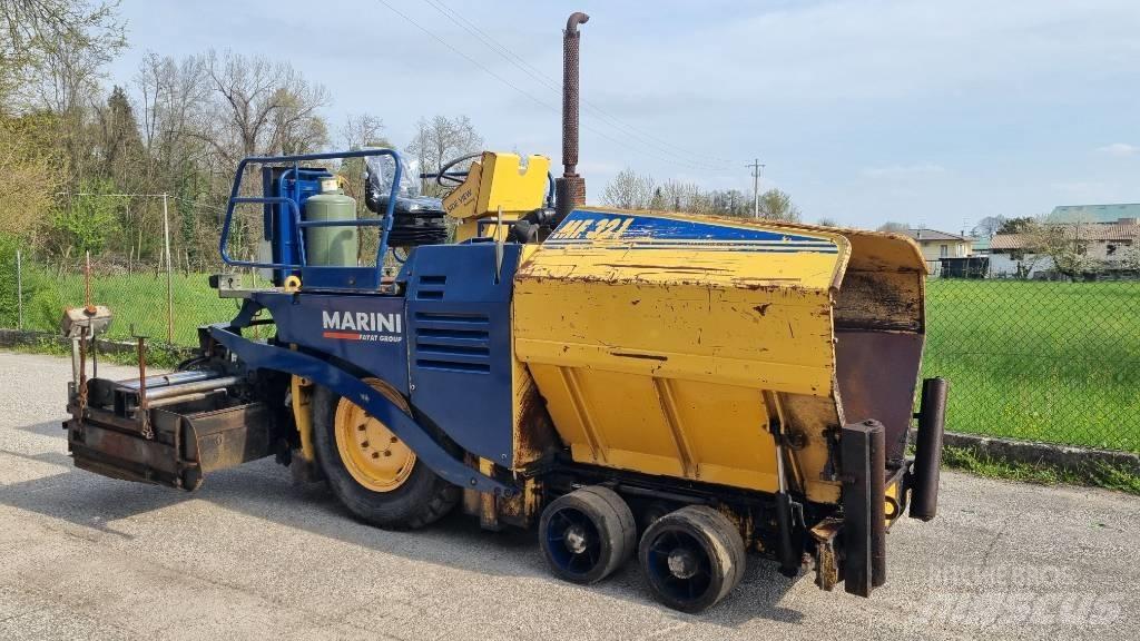Marini MF 322 Asfaltutleggere