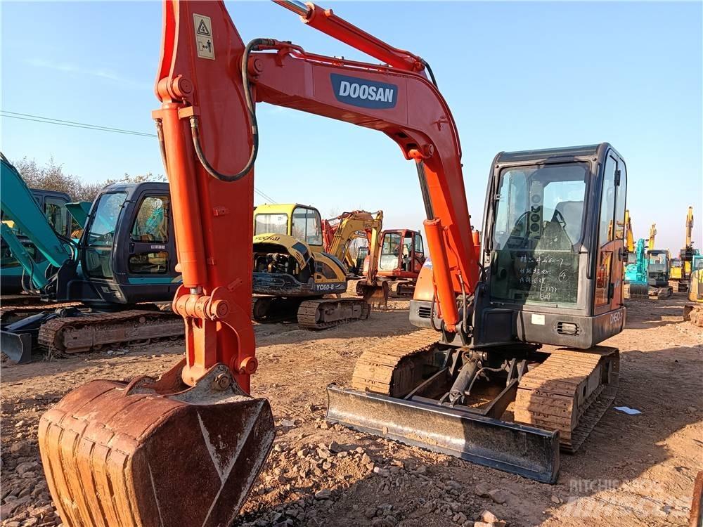 Doosan DH 60-7 Minigravere <7t