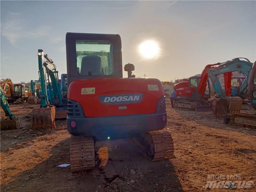 Doosan DH 60-7 Minigravere <7t
