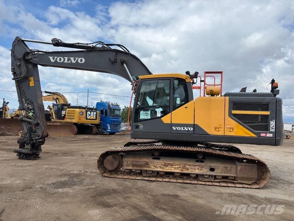 Volvo EC 250 EL Beltegraver