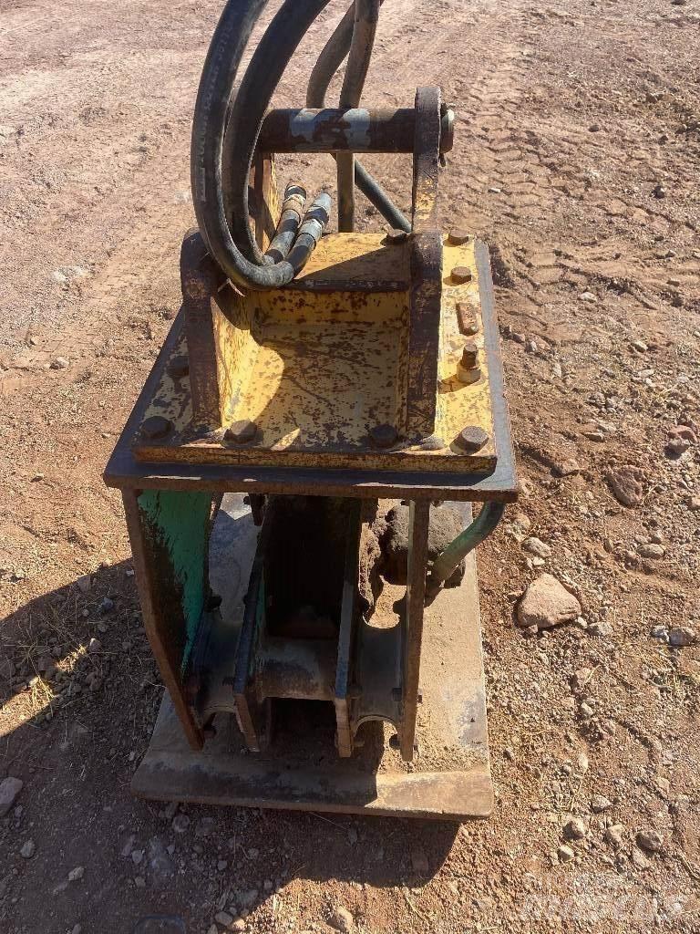 Tramac TR9 Vibroplater