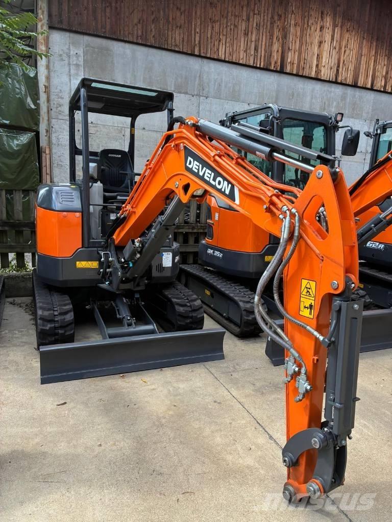 Develon DX 27 Z-7 Minigravere <7t