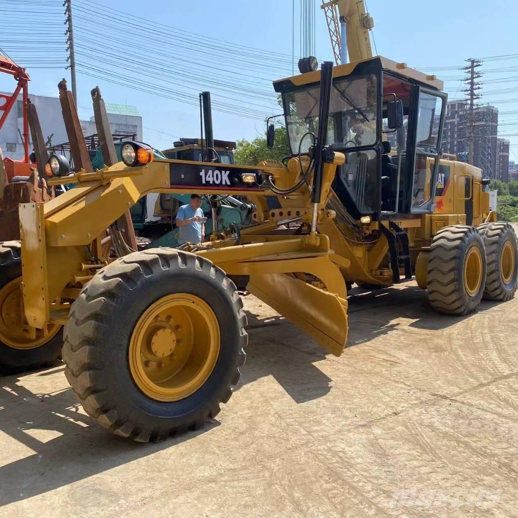 CAT 140 K Veihøvler