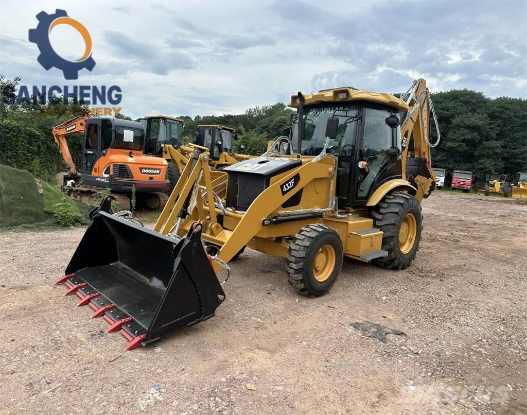 CAT 432 F Traktorgravere