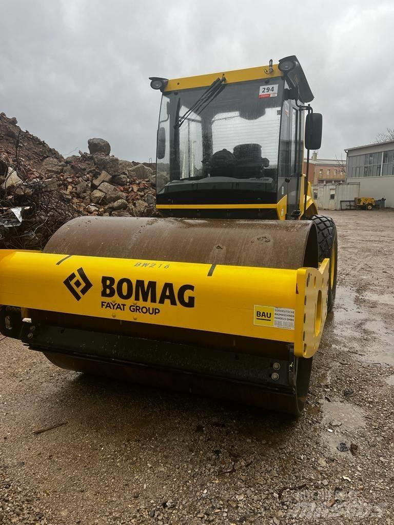 Bomag BW211 D5 Valsetog