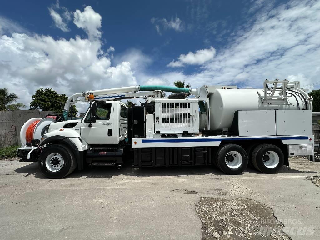 International 7400 Slamsugere