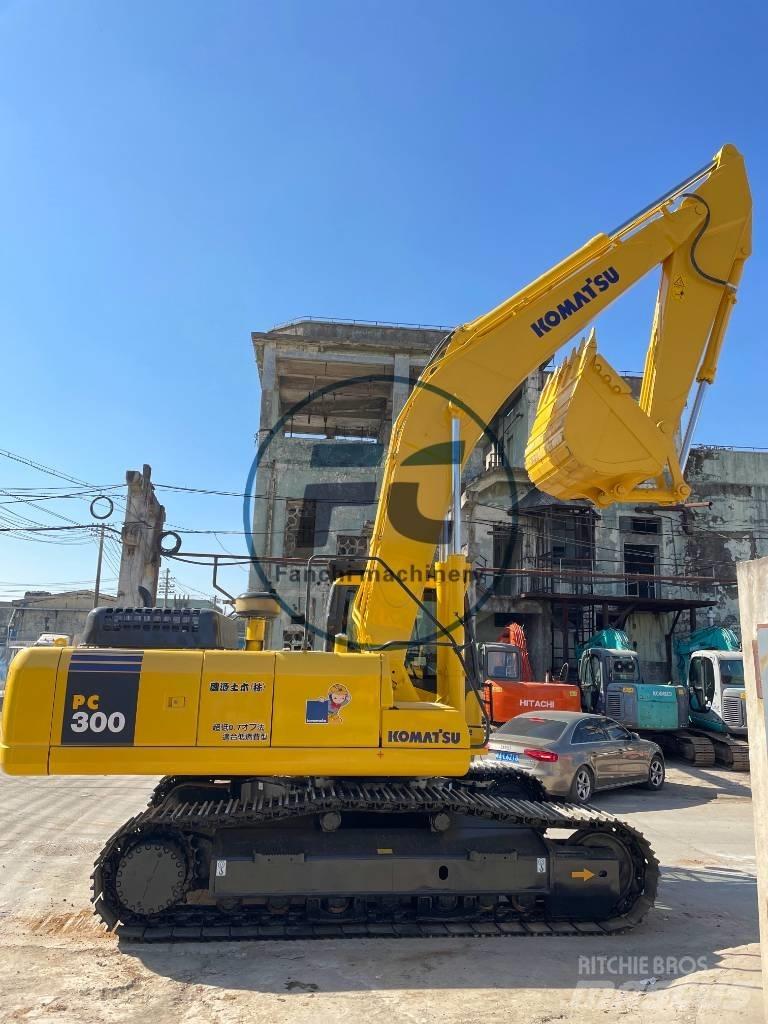 Komatsu PC 300 Beltegraver