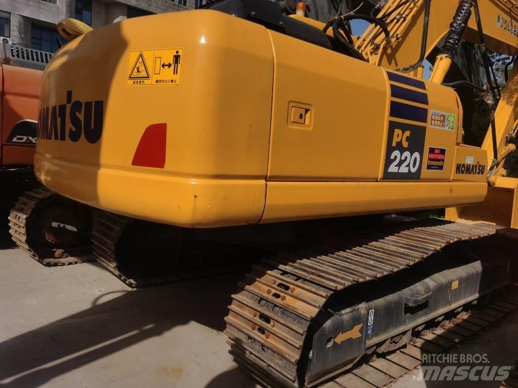 Komatsu PC 220-7 Beltegraver