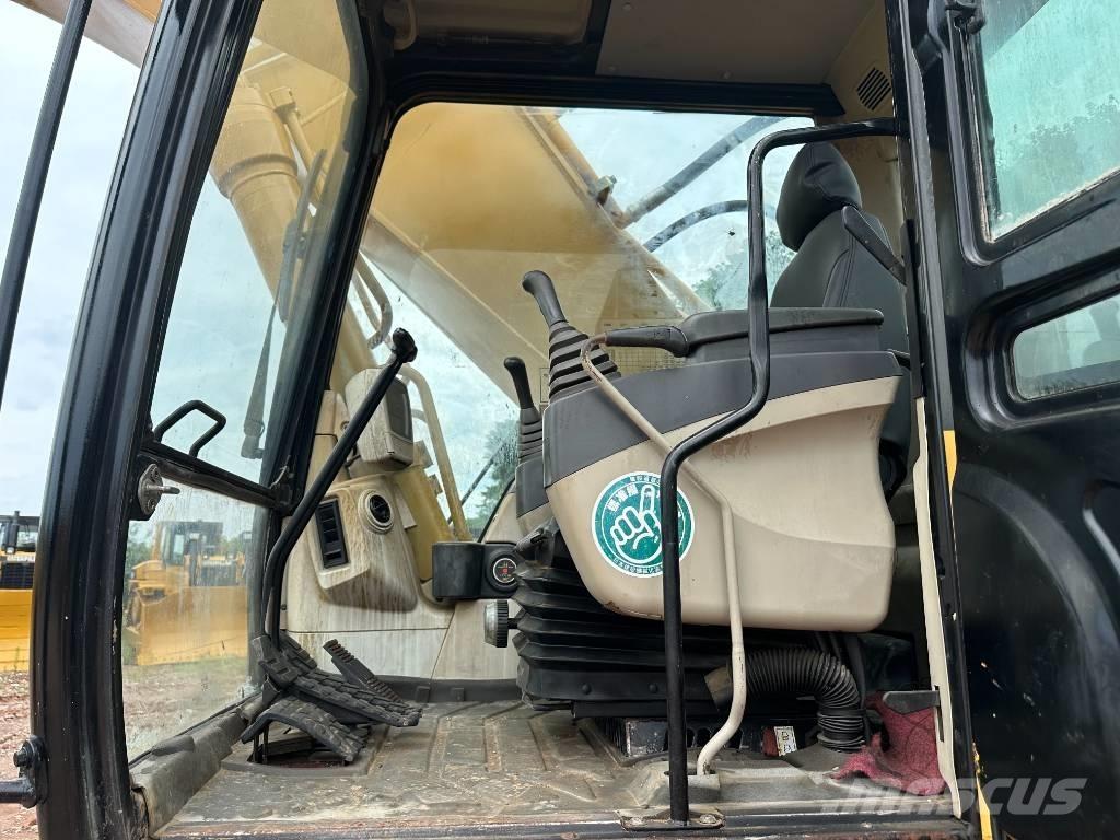 CAT 330 CL Beltegraver