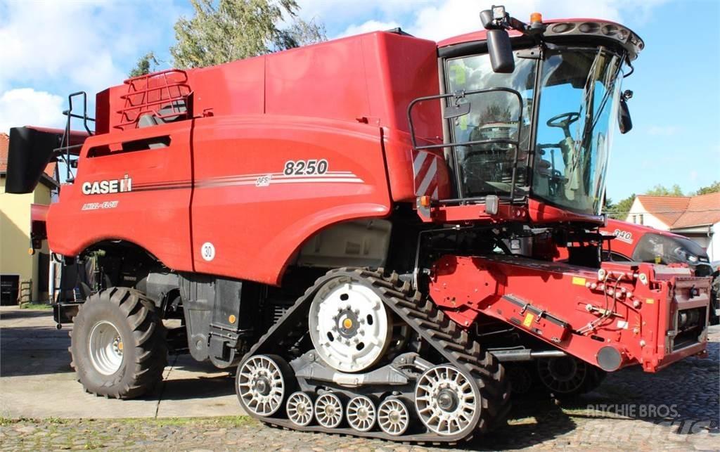 Case IH AF 8250 Skurtreskere
