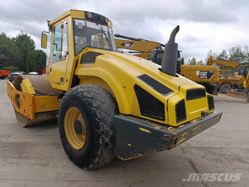 Bomag BW 213 D-4 Valsetog