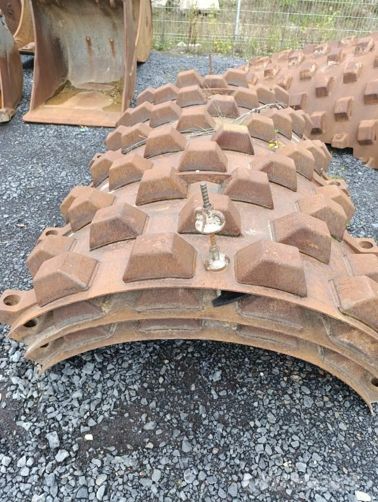 Bomag BW 213 D-4 Valsetog